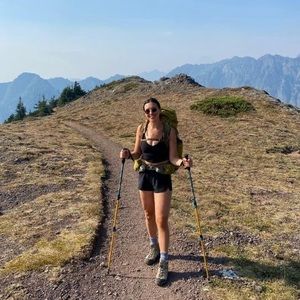 Meet your Posher, Macey